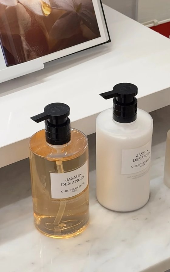 Exclusive for Returning Customers! The Scent of a Lady! Dior Collection Body Lotion & Shower Gel 350ml Lucky Bell, South of France Holiday, Cherry Blossom Dance, Jasmine Beauty, Dark Wood Perfume, Montagne de Fleurs, Eden Rock, Montaigne Salon.