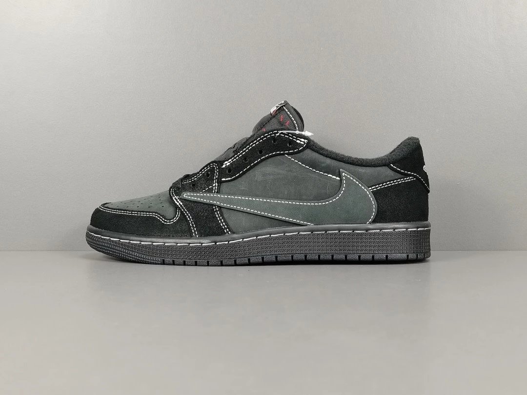 Black Reverse Swoosh Low