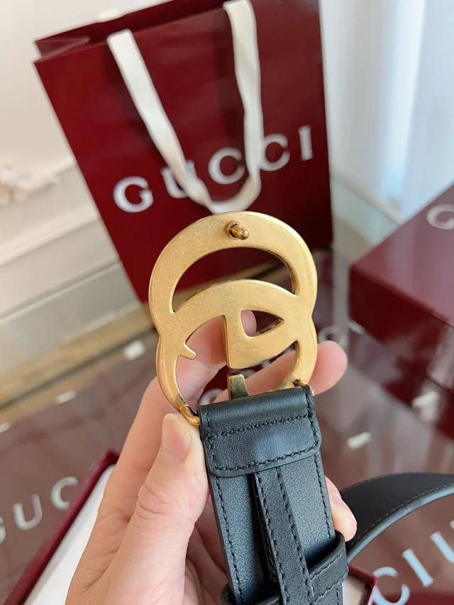 Gucci Belts Leather belt with Double G buckle product detail image 25