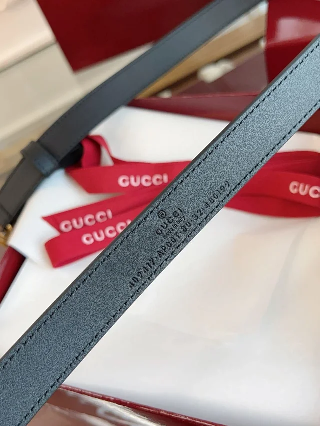 Gucci Belts Leather belt with Double G buckle product detail image 10