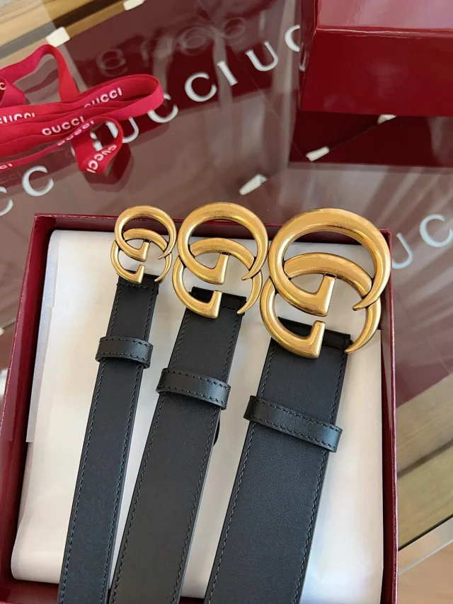 Gucci Belts Leather belt with Double G buckle product detail image 2
