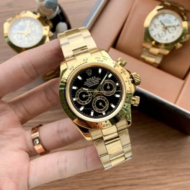Full gold, gold circle, black disk, gold needle