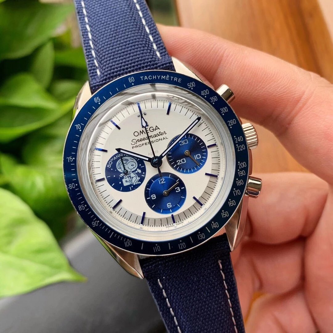 Latest Update: Steel Belt Nylon Belt Watch, Japanese OS Timing Quartz Movement, Omega Timing Quartz Watch, Calendar free Quartz Watch, 42mm Men's Watch, Men's Watch, Super Series, Snoopy Professional Moon Watch Series