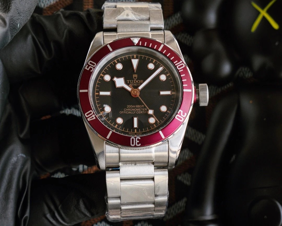 13 color combinations of belt and steel strap watches, Tudor fully automatic mechanical watch, calendar free mechanical form, calendar mechanical watch, retro mechanical watch, men's watch, small blue flower, small red flower, small black flower, Biwan series, Emperor Tuo, Emperor Camel