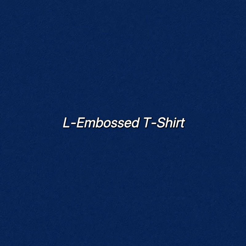 Mok L-Embossed T-Shirt