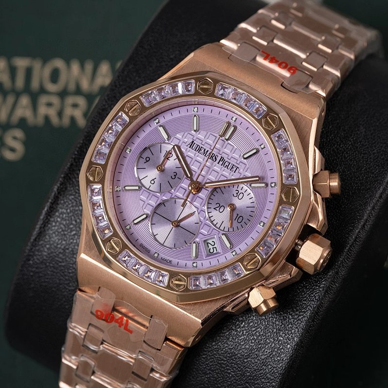 Watch from Three-legged