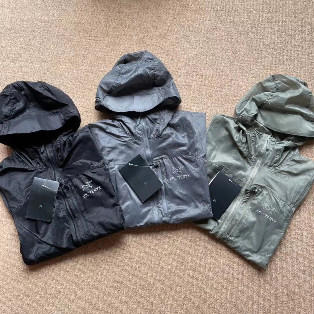 Arc'teryx Black Lightweight Hooded Jacket
