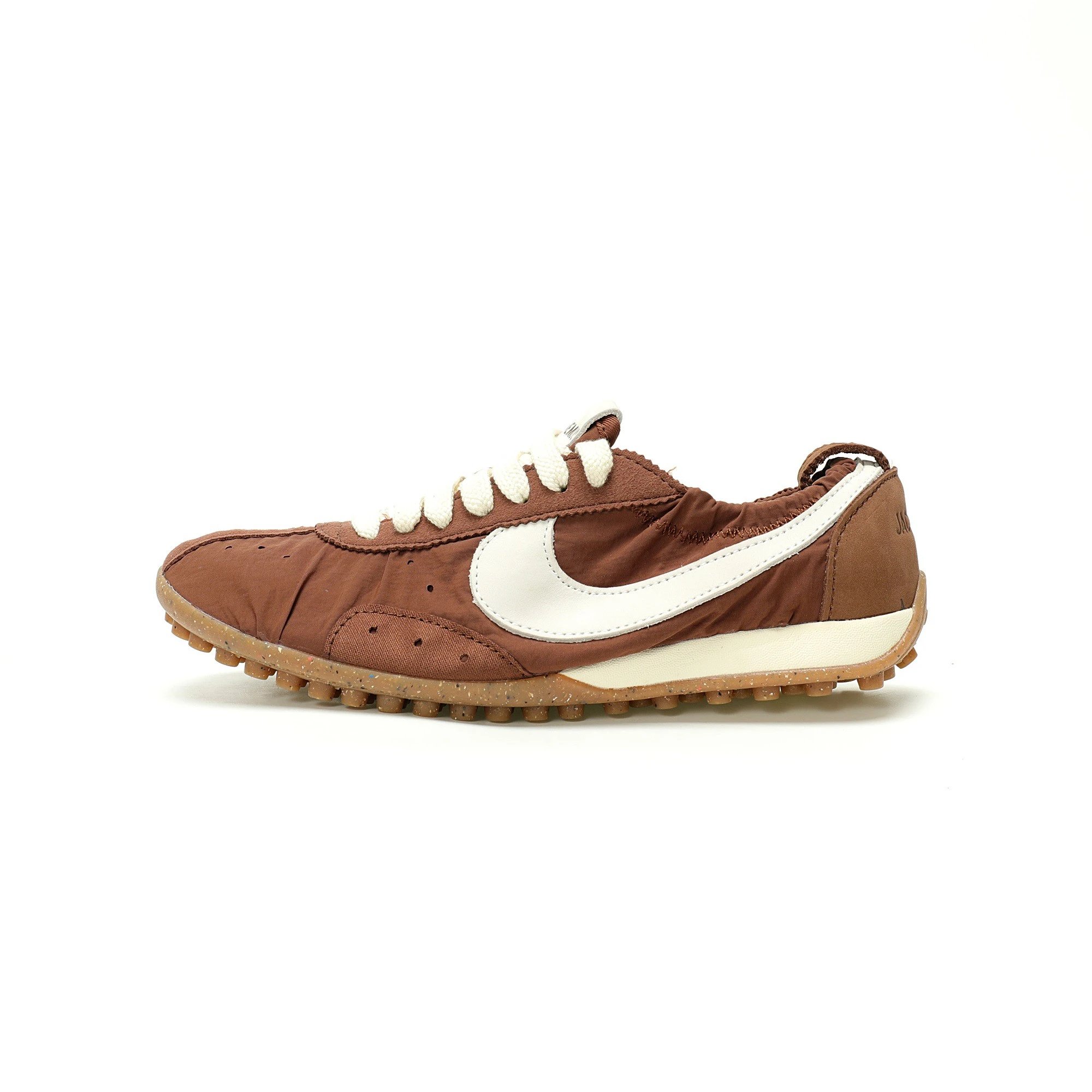 Jacquemus x Nike Moon Shoe SP"Brown/White"登月鞋系列低帮方式复古德训风经典百搭休闲运动鞋“咖啡棕白生胶底”HV8547-200