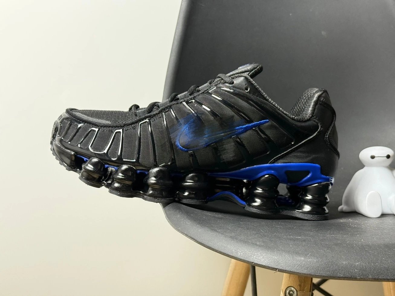 Black Blue