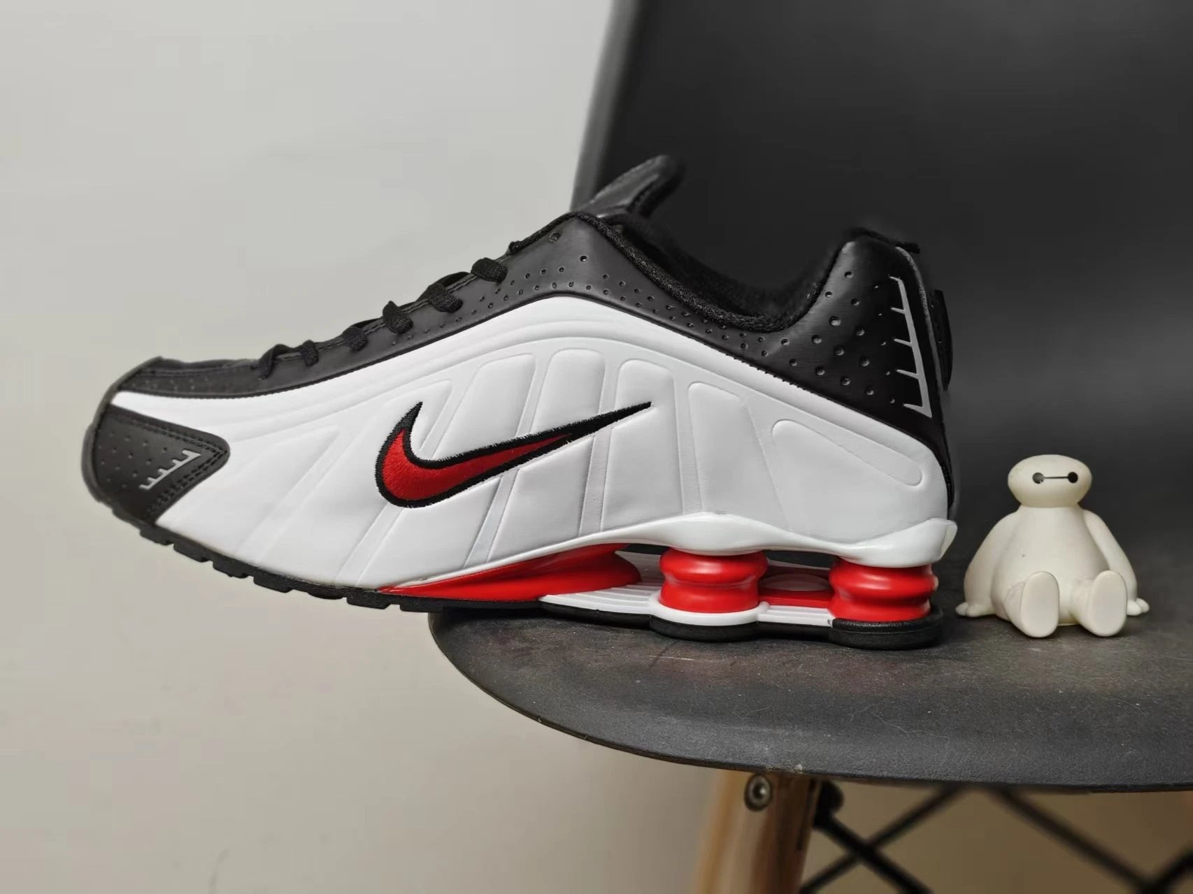 Black Red White 2