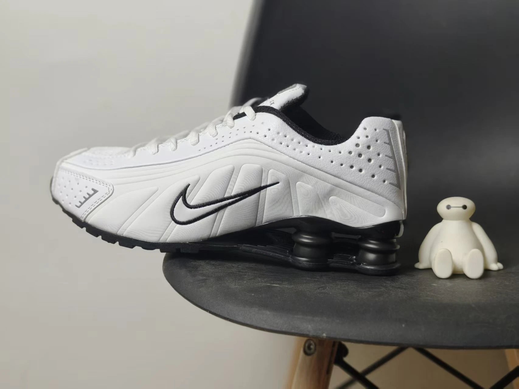 White White Black
