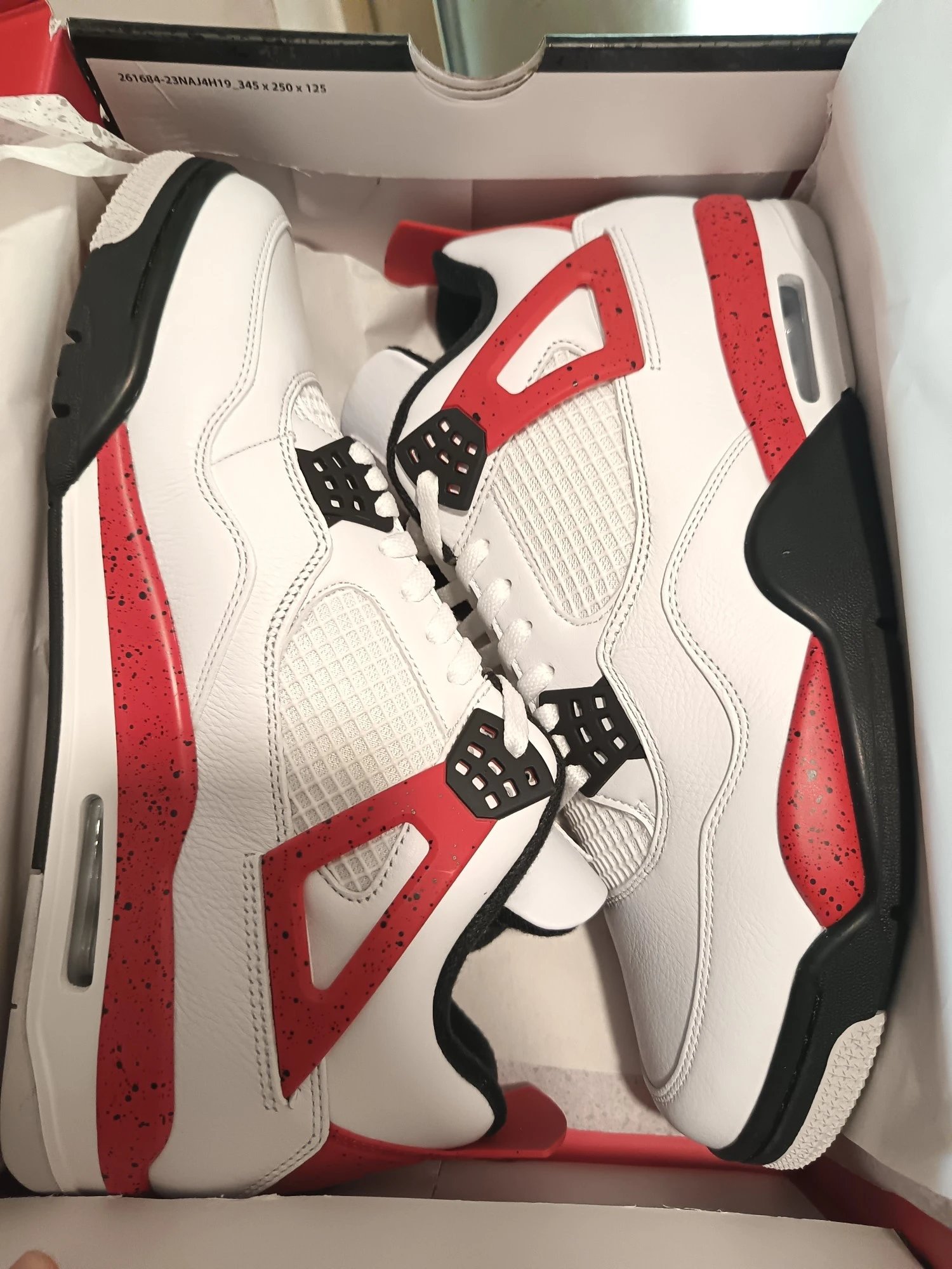AJ4 red cement