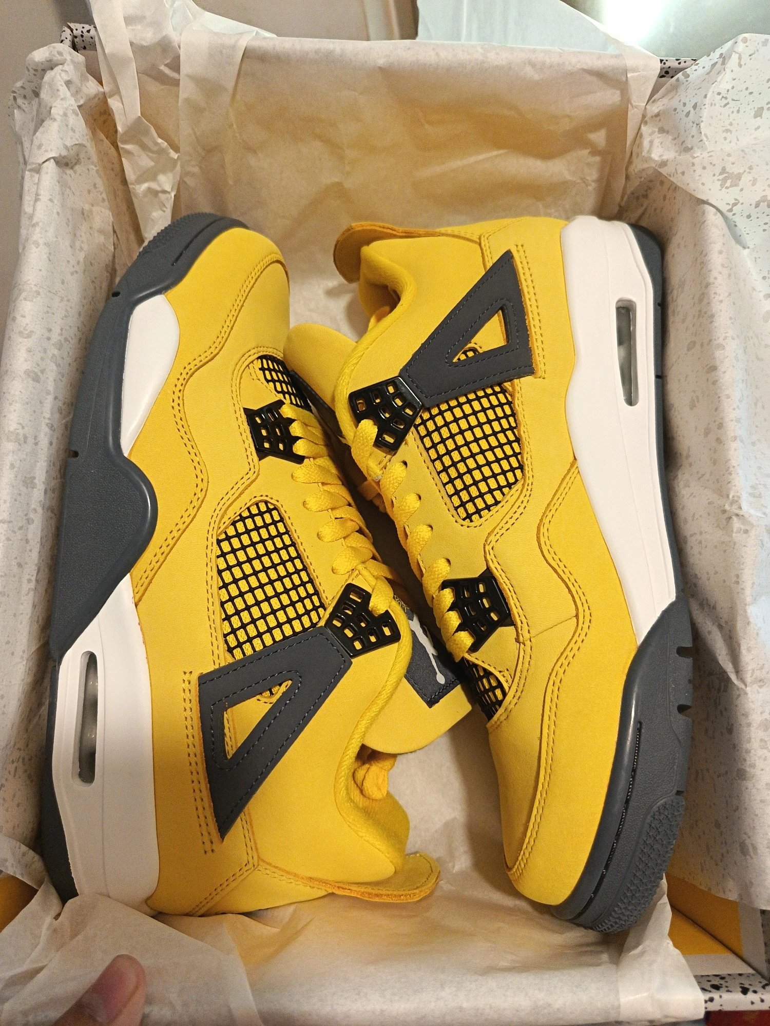 AJ4 busbar