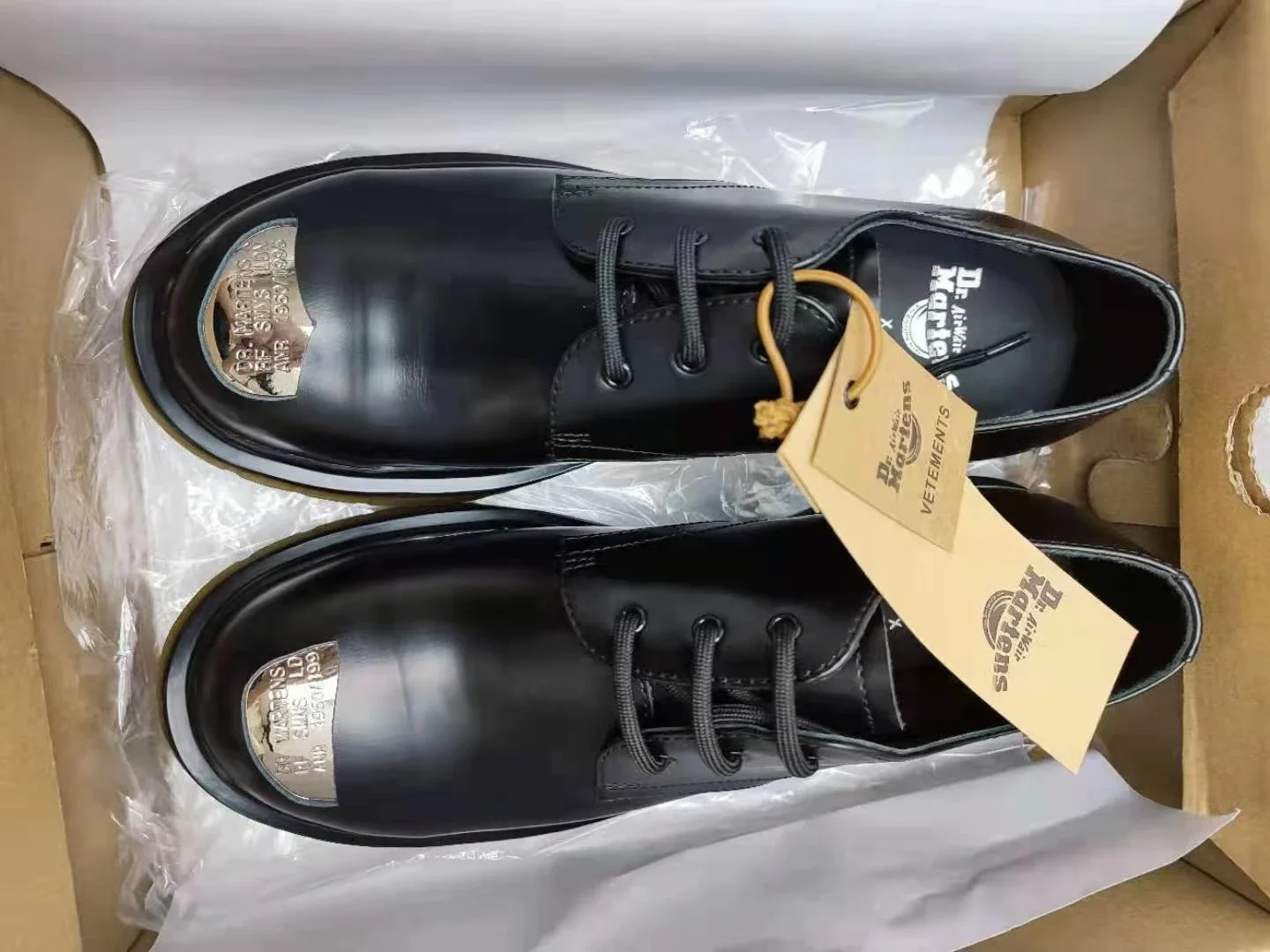 Dr. Martens × Raf Simons联名铁头马丁德比鞋