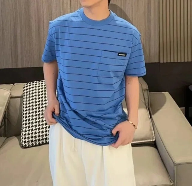 MIUMIU 25SS 早春口袋徽标LOGO蓝色条纹短袖T恤