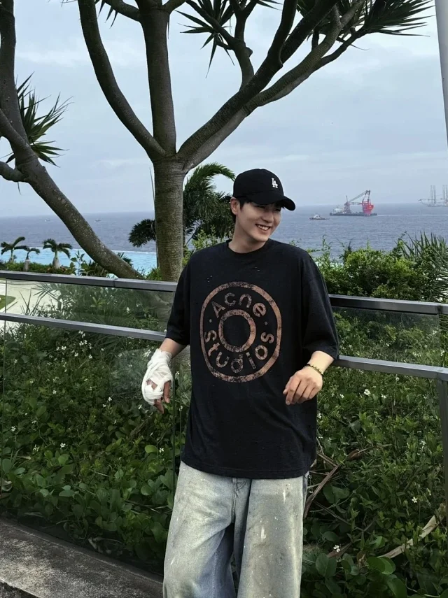 ACN 25SS 春夏新品脏染圆圈印花洗水刀割破坏圆领短袖T恤