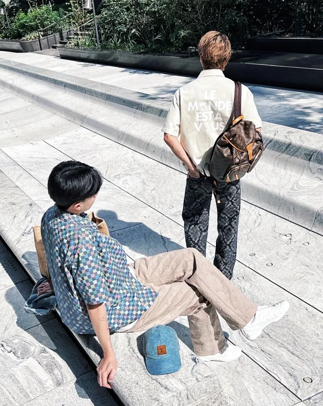 LV 25SS Pharrell新款彩色格子马赛克糖果色短袖衬衫/短裤套装