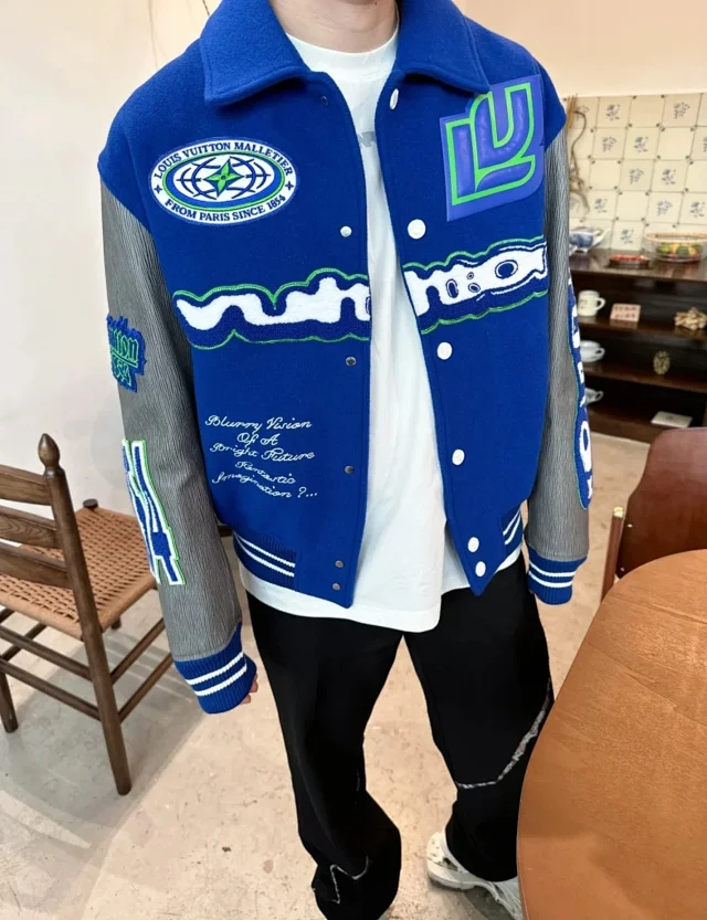 LV 23FW 克莱因蓝地球贴图MA-1刺绣学院风格Bomber棒球服夹克外套 