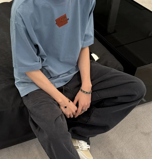 BLCG/巴黎 25SS 春夏胶带字母涂鸦破坏水洗雾霾蓝/黑色圆领短袖T恤