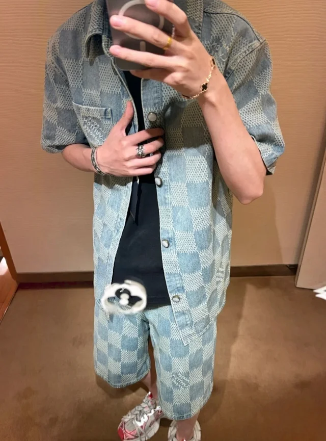 LV25SS 春夏Pharrell菲董秀款Damier棋盘格马赛克水洗牛仔短袖衬衫外套/牛仔短裤套装