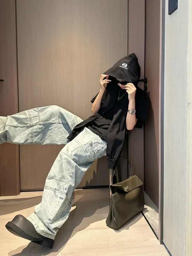 BLCG/巴黎 25SS 双环刺绣LOGO假两件结构拼接连帽短袖T恤 