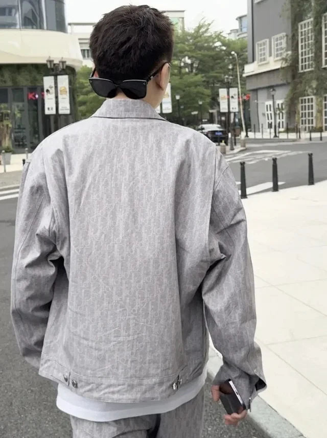 迪奥 CD 25SS 早春浅色系Oblique满印提花拉链翻领夹克外套