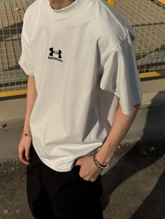 BLCG/巴黎 25SS 春夏UA安德玛联名刺绣LOGO白色圆领短袖T恤