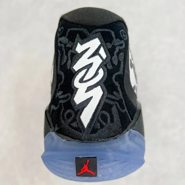 Jordan Sneakers Zion 3 product detail image 44