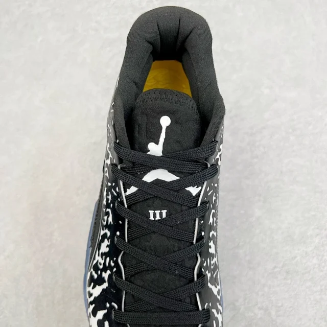 Jordan Sneakers Zion 3 product detail image 41