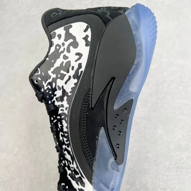 Jordan Sneakers Zion 3 product detail image 43