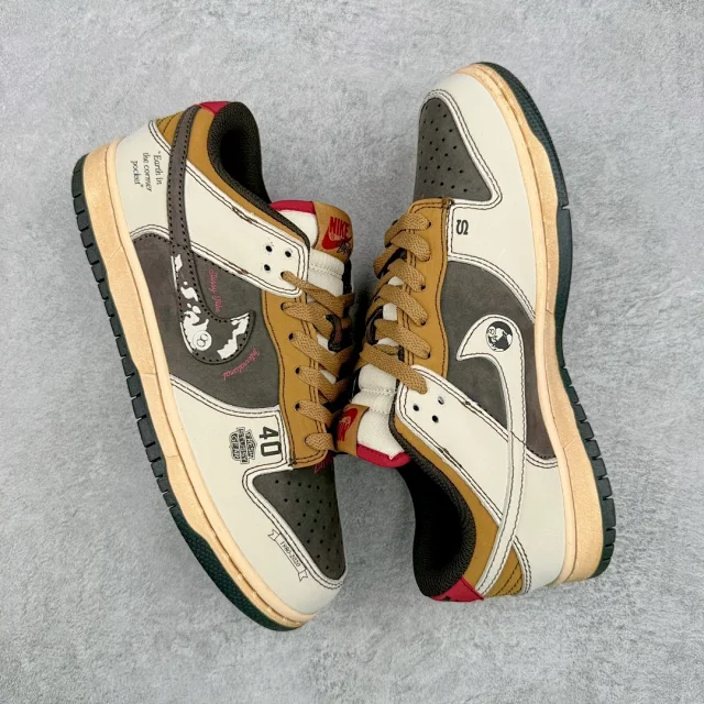 Nike Sneakers Dunk Low Custom Graphic product detail image 39