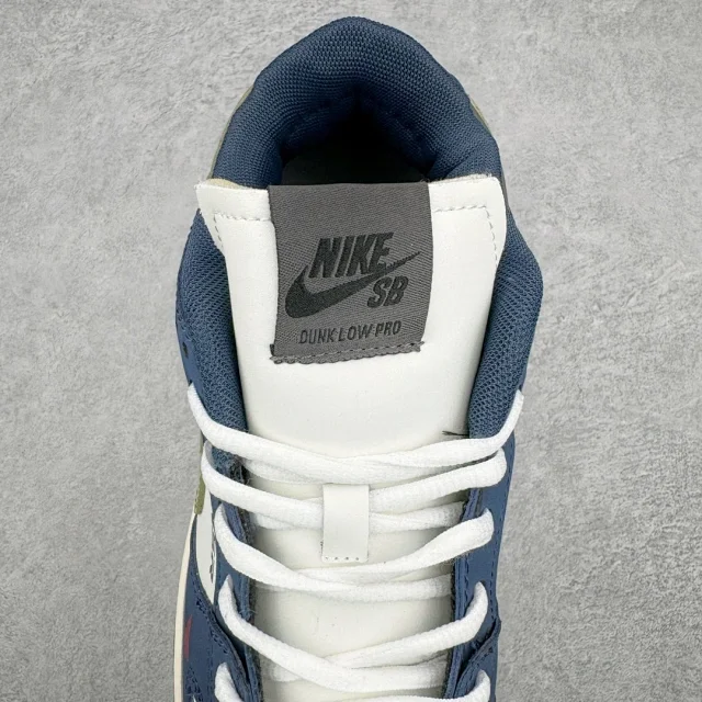 Nike Sneakers Dunk Low Custom Graphic product detail image 59