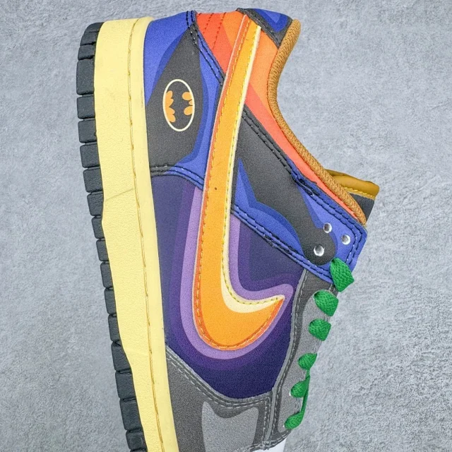 Nike Sneakers Dunk Low Custom Graphic product detail image 24