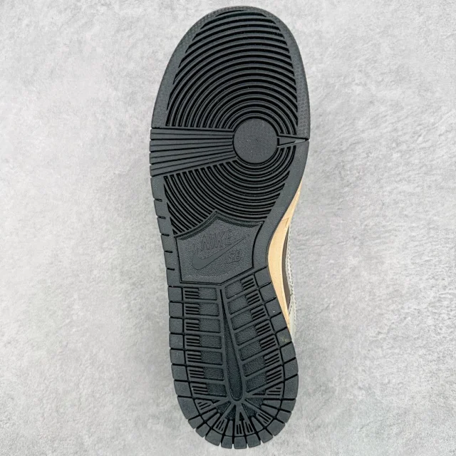 Nike Sneakers Dunk Low Custom Graphic product detail image 45