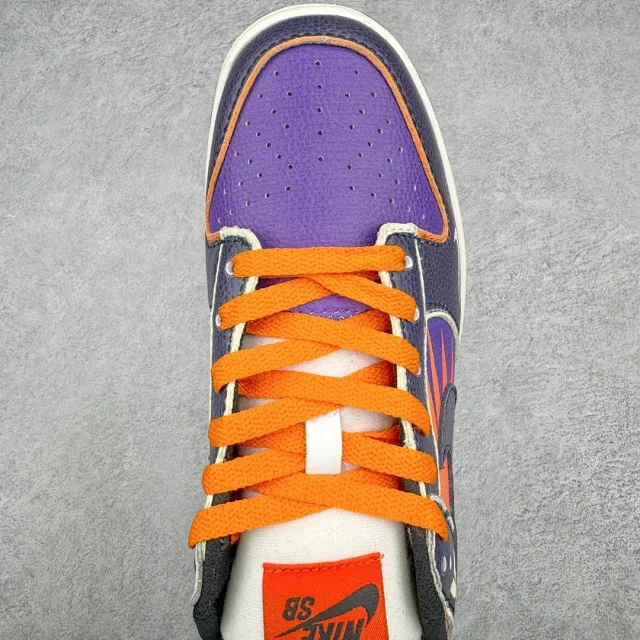 Nike Sneakers Dunk Low Custom Graphic product detail image 13