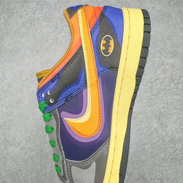 Nike Sneakers Dunk Low Custom Graphic product detail image 25