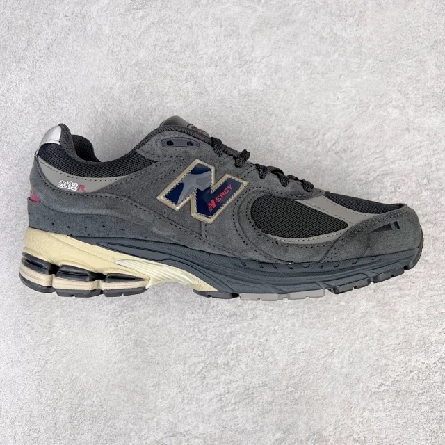 New Balance Sneakers 2002R product detail image 45