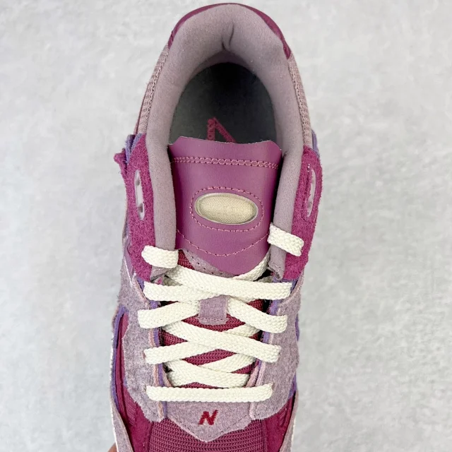 New Balance Sneakers 2002R product detail image 40