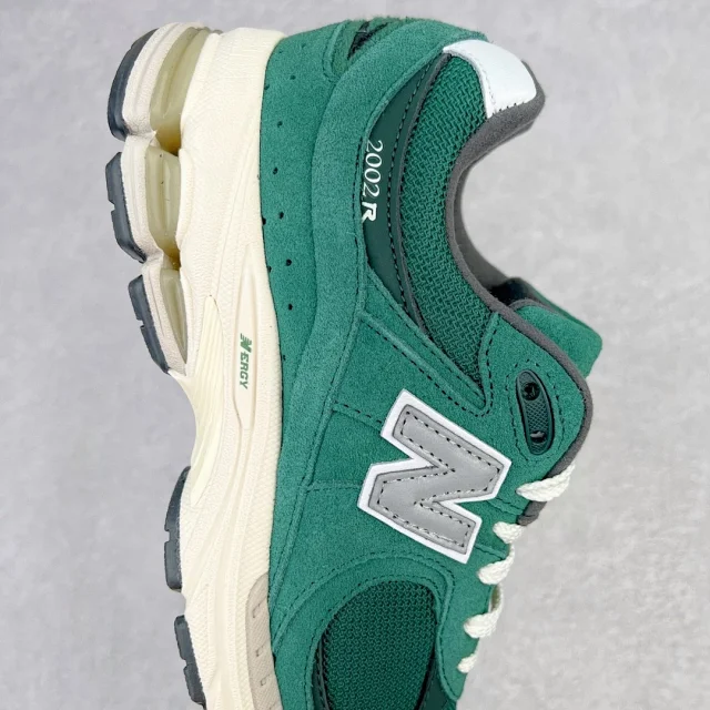 New Balance Sneakers 2002R product detail image 24