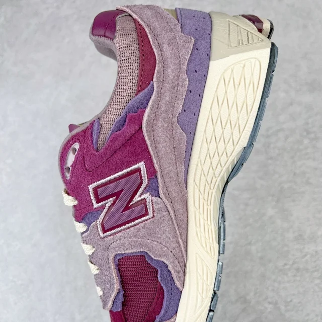 New Balance Sneakers 2002R product detail image 42