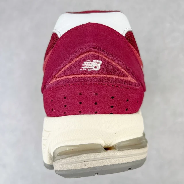 New Balance Sneakers 2002R product detail image 17