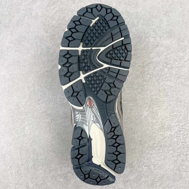 New Balance Sneakers 2002R product detail image 79