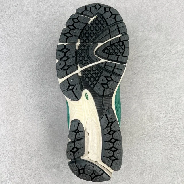 New Balance Sneakers 2002R product detail image 27