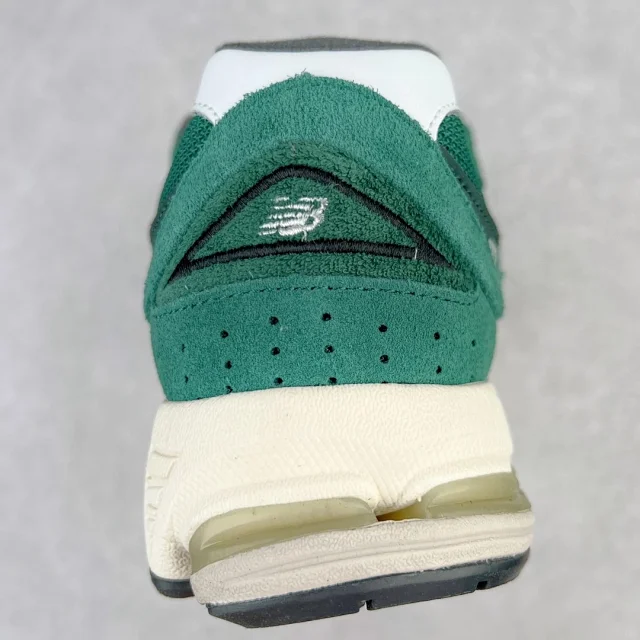 New Balance Sneakers 2002R product detail image 26