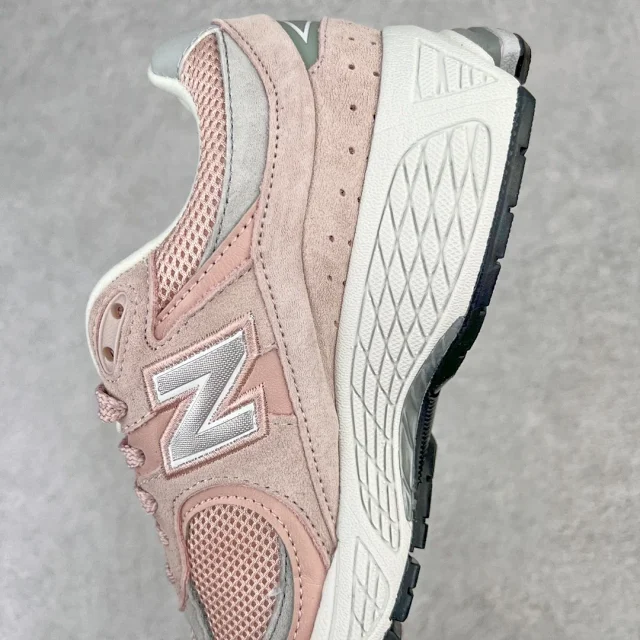 New Balance Sneakers 2002R product detail image 59