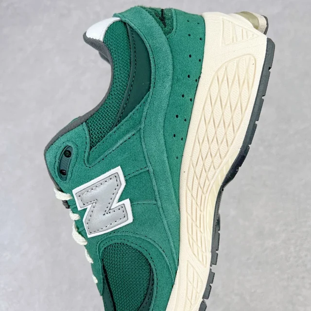 New Balance Sneakers 2002R product detail image 25