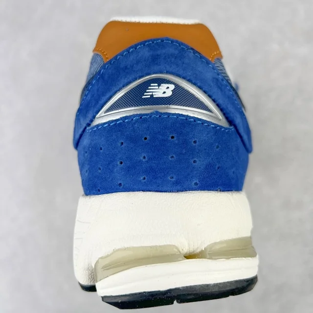 New Balance Sneakers 2002R product detail image 34