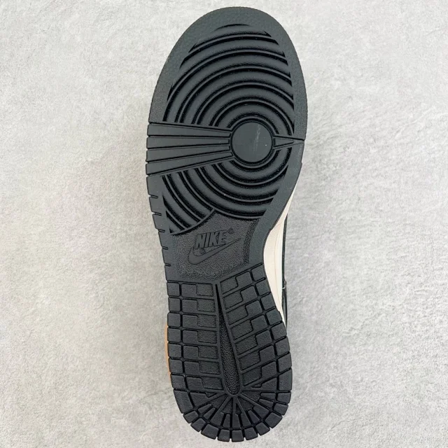 Nike Sneakers SB Dunk Low Deconstruction product detail image 81