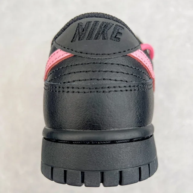 Nike Sneakers Dunk Low SE Triple Swoosh product detail image 35