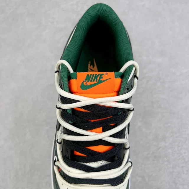 Nike Sneakers SB Dunk Low Deconstruction product detail image 41